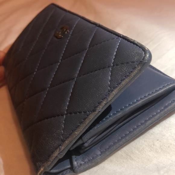 Blue/grey authentic vintage Chanel wallet. Has authentication code. - Picture 8 of 10